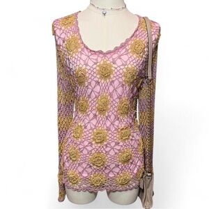 Vintage sparkly crochet lace top featuring dusty rose pink mesh and gold florals
